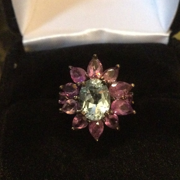 Splendid Genuine Blue Topaz & Amethyst Ring - Picture 4 of 14